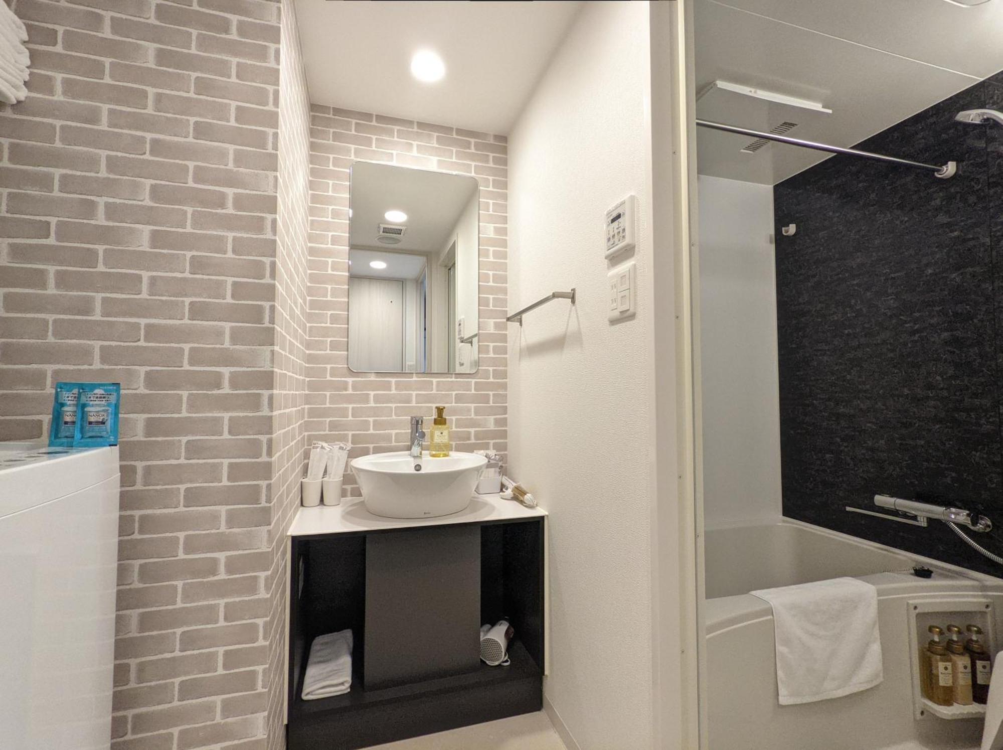 Eslead Hotel Namba Daikokucho Osaka Buitenkant foto