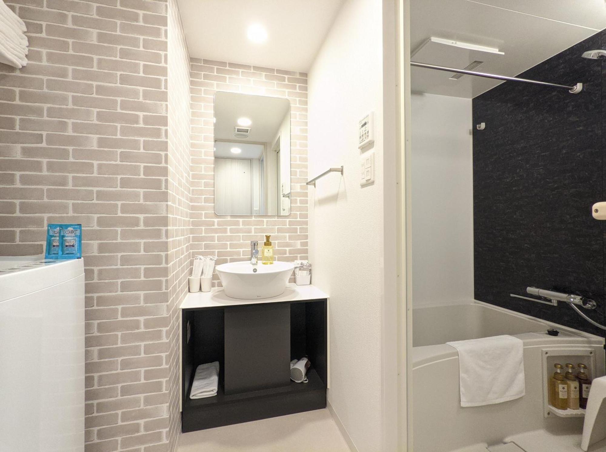 Eslead Hotel Namba Daikokucho Osaka Buitenkant foto